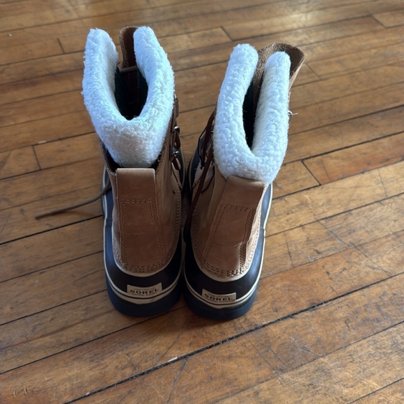 Sorel Caribou Winter Boots - EUC Great Deal - Picture 3 of 7